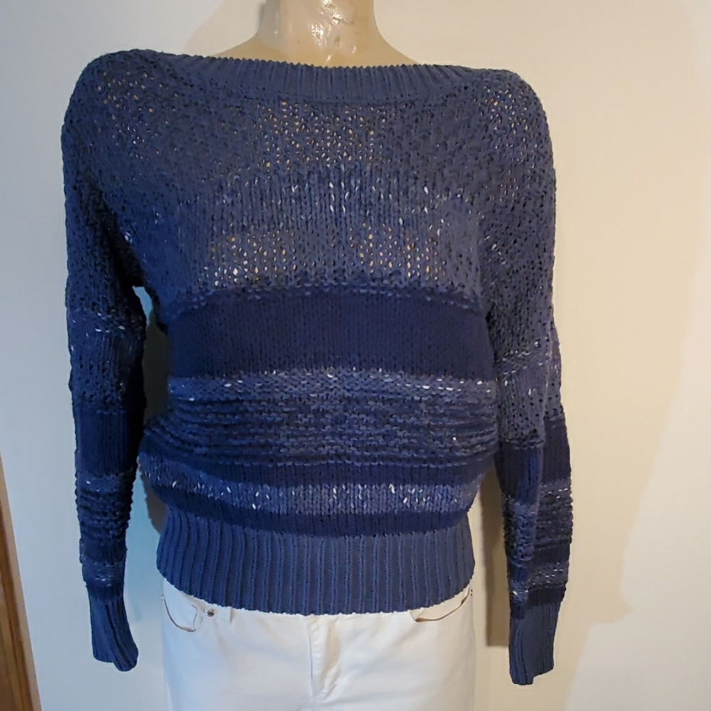Long sleeve boat neck Gap sweater-small